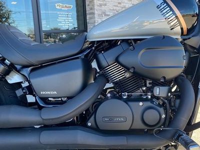 2025 Honda Shadow Phantom ABS - Photo 12
