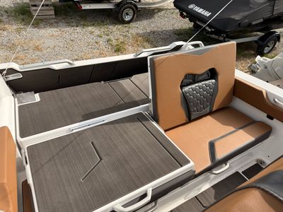 2025 Scarab 235 Open LX Wake - Photo 33