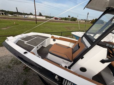 2025 Scarab 235 Open LX Wake - Photo 15