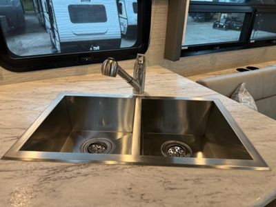 2022 Thor Motor Coach Freedom Traveler - Photo 15