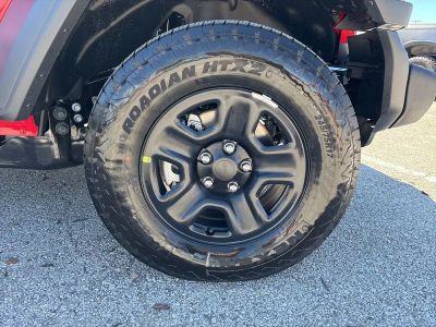 2026 Jeep Wrangler - Photo 3