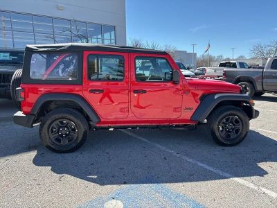 2026 Jeep Wrangler - Photo 31