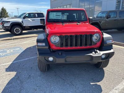2026 Jeep Wrangler - Photo 9