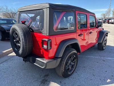 2026 Jeep Wrangler - Photo 26
