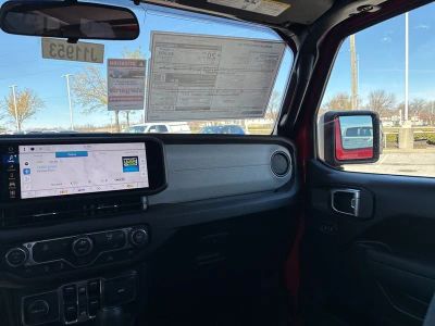 2026 Jeep Wrangler - Photo 48