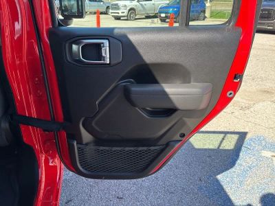 2026 Jeep Wrangler - Photo 42
