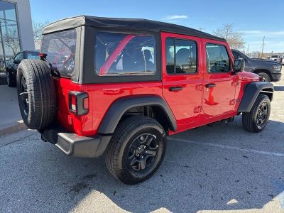 2026 Jeep Wrangler - Photo 27