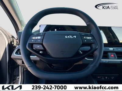 2025 Kia K4 — photo 33 view