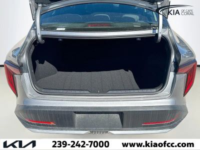 2025 Kia K4 — photo 11 view