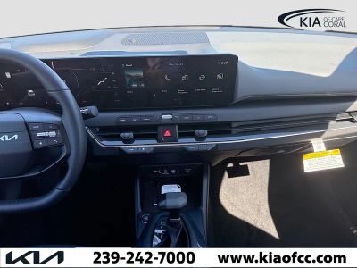 2025 Kia K4 — photo 17 view