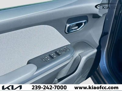2025 Kia K4 — photo 20 view