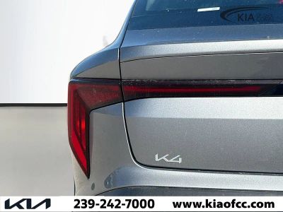 2025 Kia K4 — photo 9 view