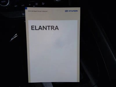 2024 Hyundai Elantra - Photo 21