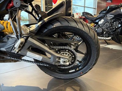 2025 Ducati Multistrada V2 — photo 13 view