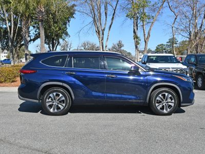 2020 Toyota Highlander - Photo 5