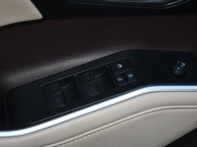 2020 Toyota Highlander - Photo 11