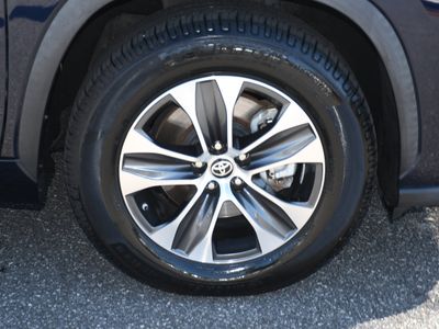 2020 Toyota Highlander - Photo 23