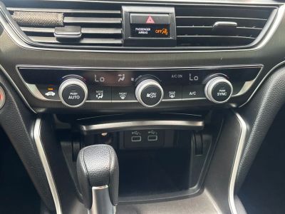 2021 Honda Accord — photo 12 view