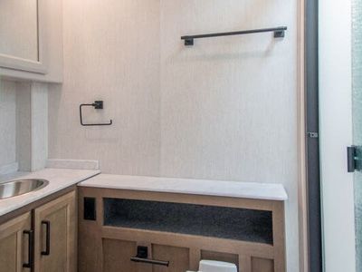 2026 Fleetwood Bounder - Photo 26