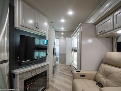 2026 Fleetwood Bounder - Photo 12