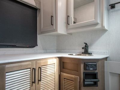 2026 Fleetwood Bounder - Photo 36