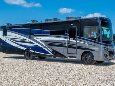 2026 Fleetwood Bounder - Photo 42