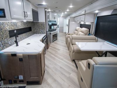 2026 Fleetwood Bounder - Photo 7