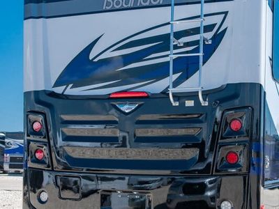 2026 Fleetwood Bounder - Photo 47