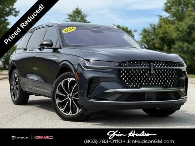 2024 Lincoln Nautilus — side profile view