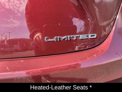 2017 Toyota Avalon Limited — photo 13 view