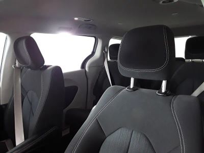2023 Chrysler Voyager - Photo 9