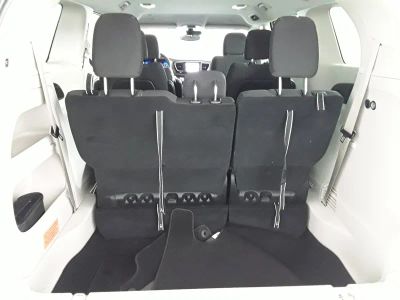 2023 Chrysler Voyager - Photo 15
