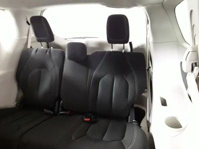 2023 Chrysler Voyager - Photo 12