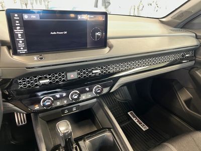 2023 Honda Accord Hybrid - Photo 14