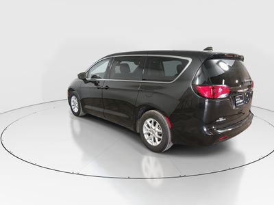 2022 Chrysler Voyager - Photo 5