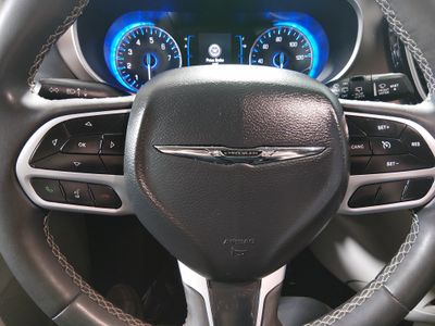2022 Chrysler Voyager - Photo 12
