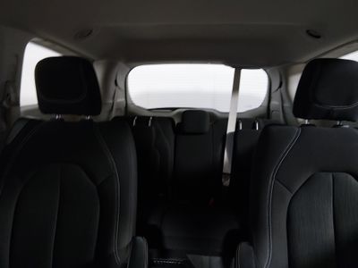 2022 Chrysler Voyager - Photo 17