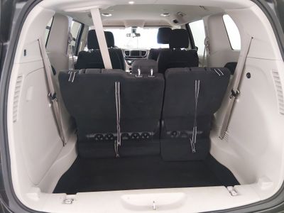 2022 Chrysler Voyager - Photo 11
