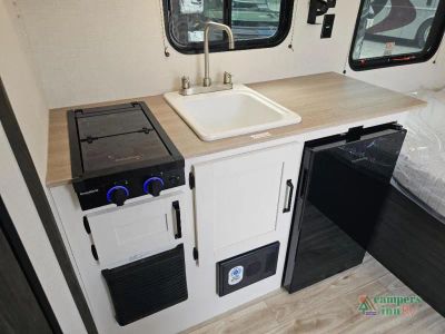 2027 Venture RV Campbound — photo 13 view