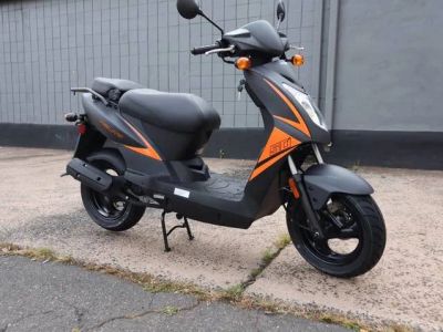 2021 KYMCO Agility 50 — front three-quarter view