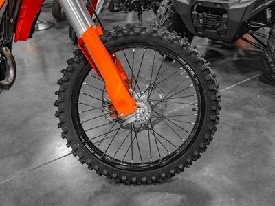 2025 KTM 450 SX-F - Photo 13