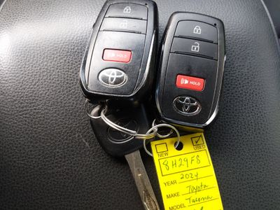 2024 Toyota Tacoma 2WD - Photo 15
