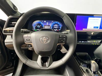 2026 Toyota Crown Signia — photo 15 view
