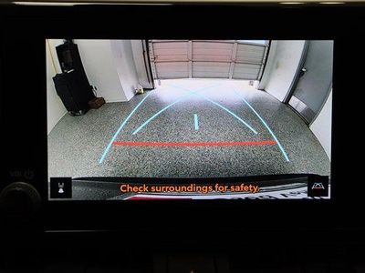 2025 Toyota RAV4 FWD - Photo 21