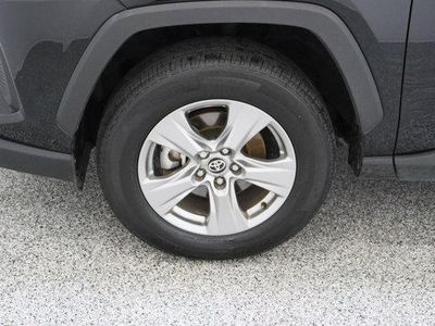 2025 Toyota RAV4 FWD - Photo 11