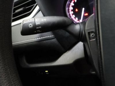 2025 Toyota RAV4 FWD - Photo 25