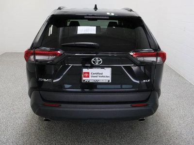 2025 Toyota RAV4 FWD - Photo 8