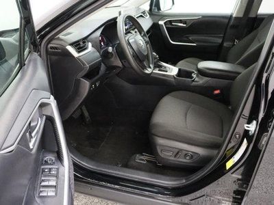 2025 Toyota RAV4 FWD - Photo 14