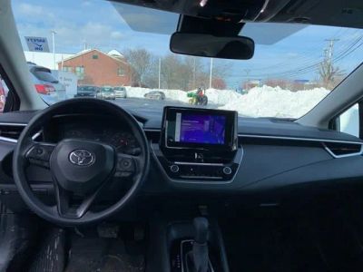 2025 Toyota Corolla LE - Photo 17