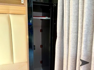 2026 BLACK SERIES Black Series Camper — photo 15 view